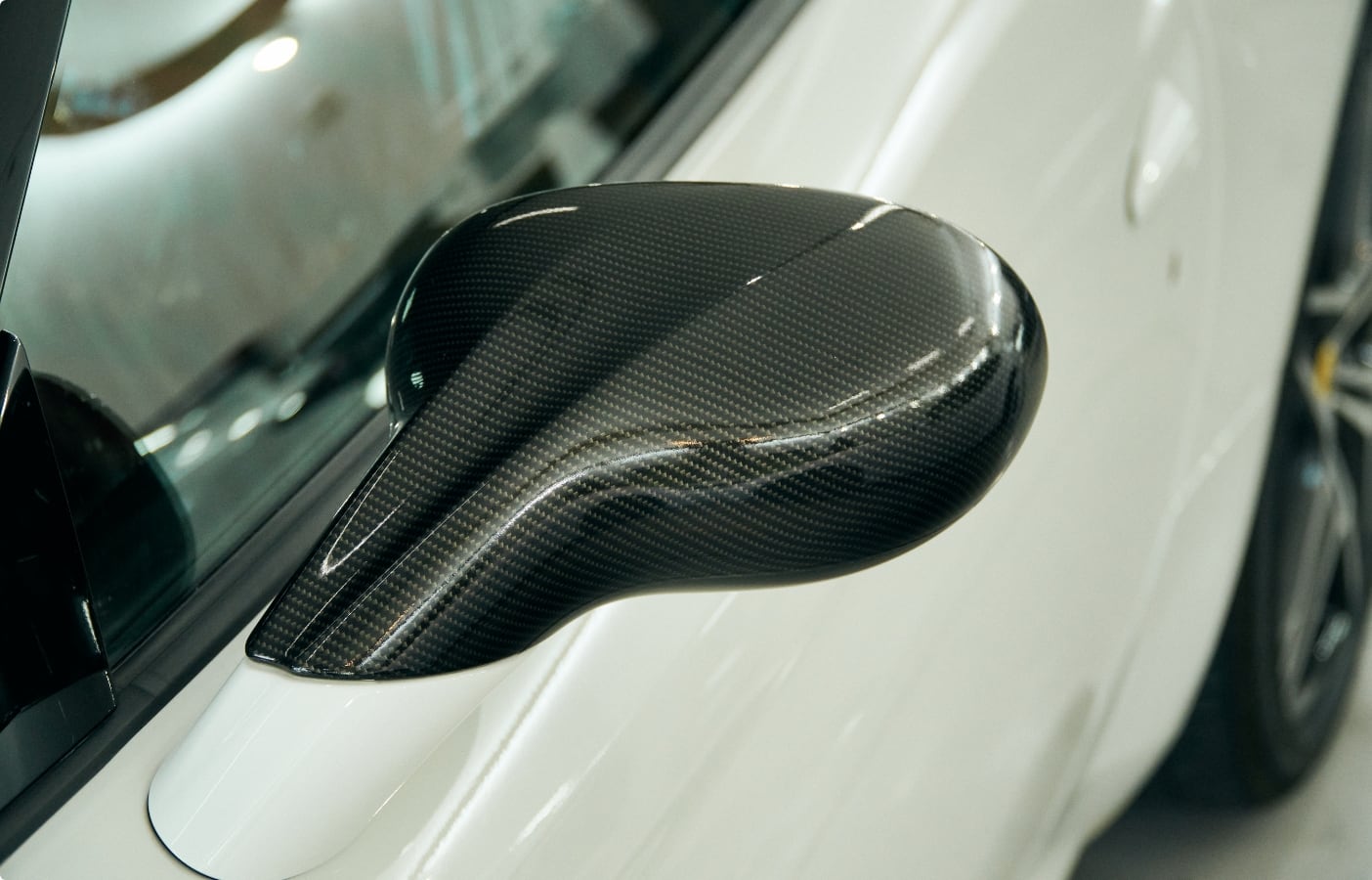 初めての方も、安心できるカーラッピングを