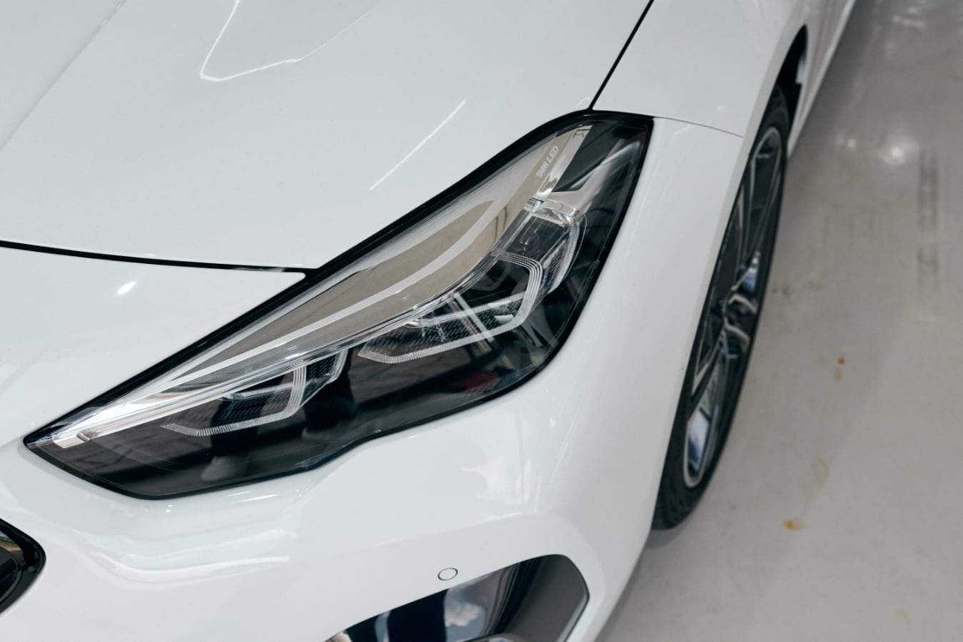 ヘッドライト磨きとは？